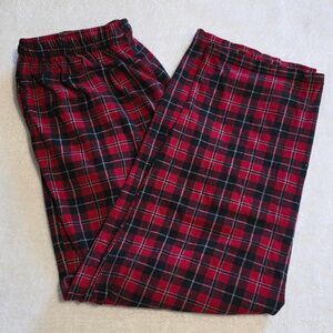 Stafford Essentials red, black, and white plaid polyester pajama pants in XL